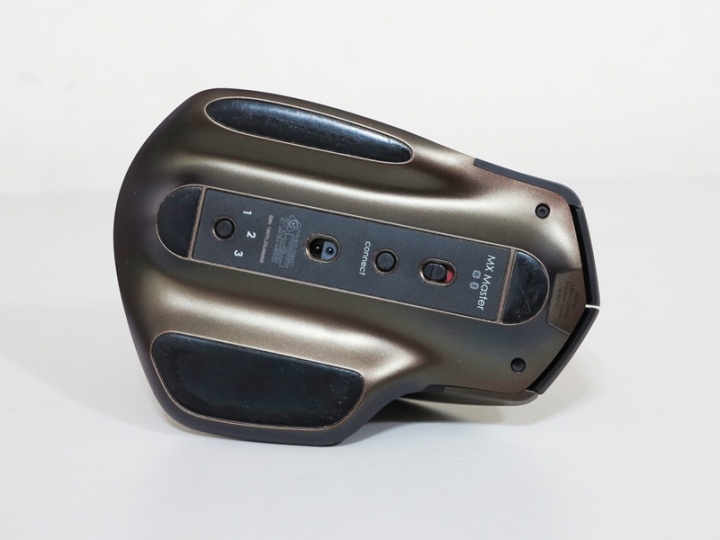 [開箱]辦公、商務人士御用旗艦鼠─羅技Logitech MX Master無線滑鼠
