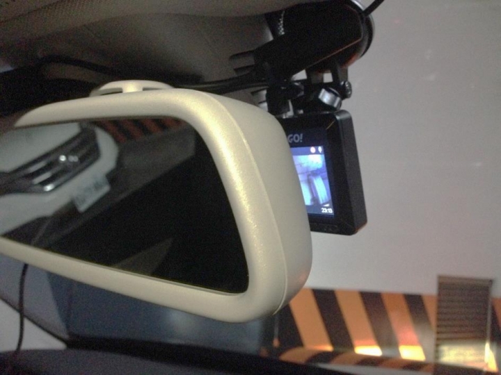 我買了負離子行車紀錄器!(GS 388mini)