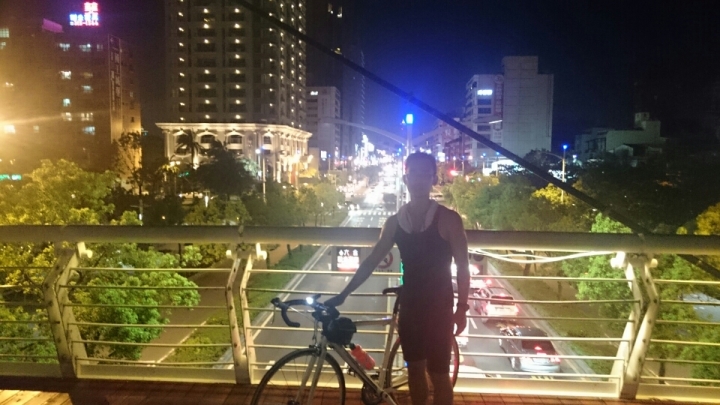 TCR AD2 第一部真正的公路車心得 圖超少..