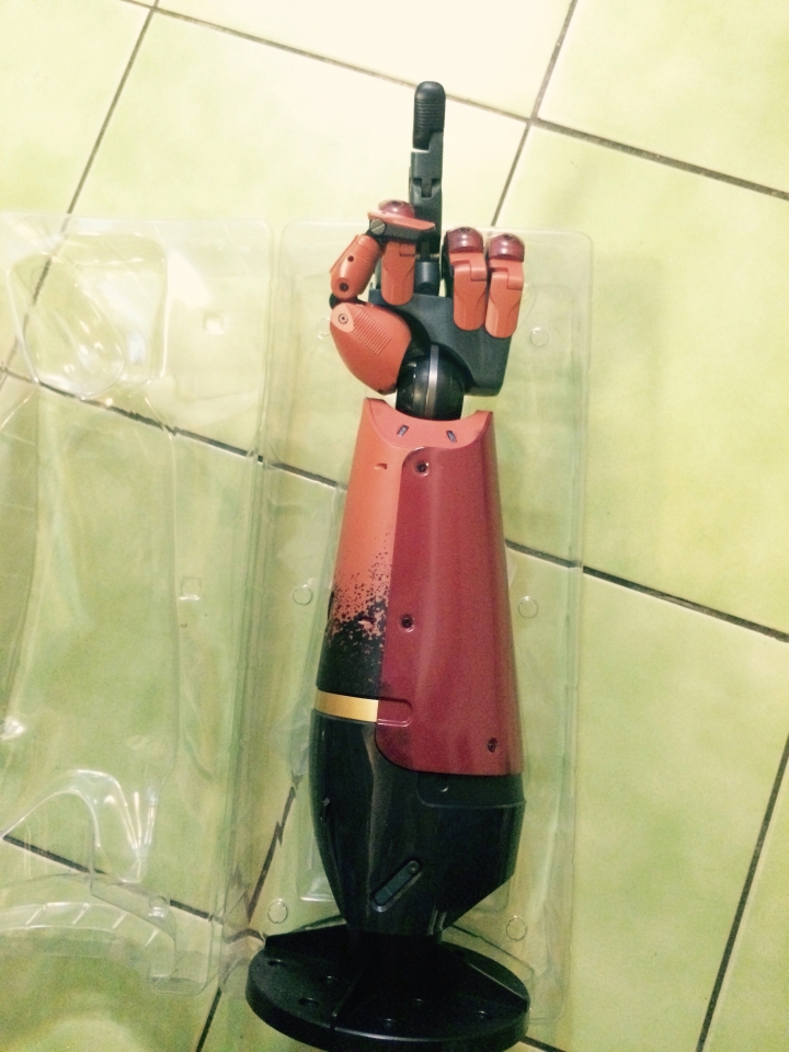 MGS 5 幻痛 1:1 完全無用 限量金屬生化義肢....