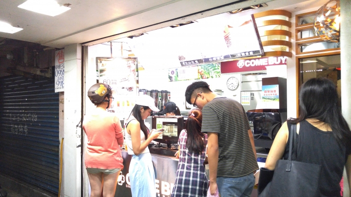 LG G4最強拍照旗艦機︰街拍台灣 信義區夜景 CSK不專業 體驗