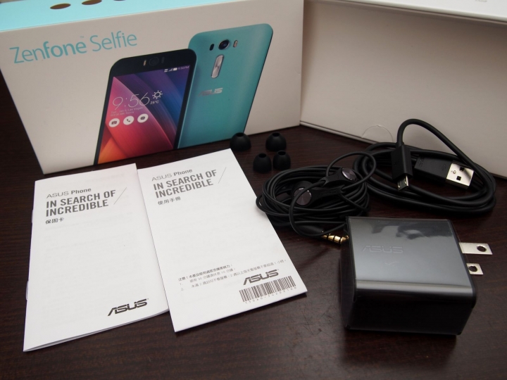 不管女男都愛不釋手的自拍機 ASUS ZenFone Selfie