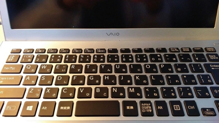 日版 Vaio Pro13 MK2，升級 Windows 10 中文版。