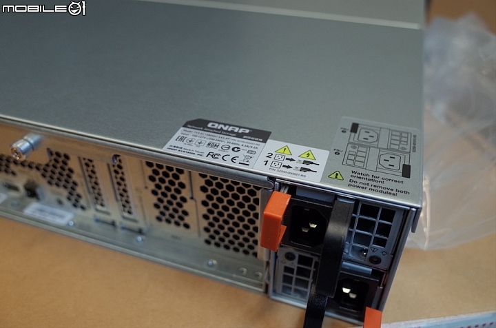 [全臺第一]怪獸級40G效能&自動分層NAS開箱 -QNAP TVS-EC1580MU-SAS-RP 多圖