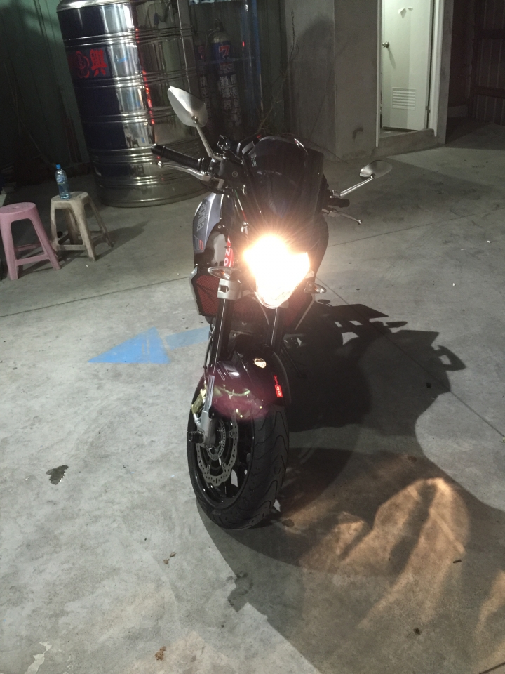 Aprilia Shiver 750 簡單開箱