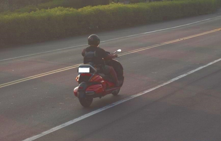 請問這是哪個廠牌的機車?型號為何?