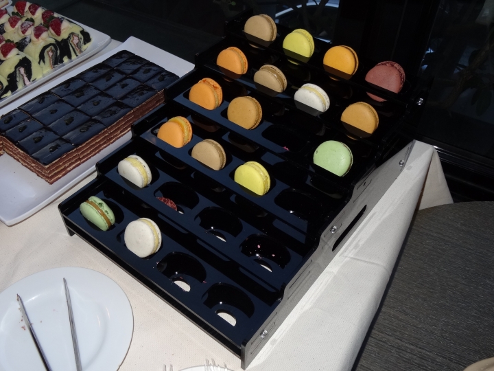 LG G4最強拍照旗艦機︰街拍台灣 信義區夜景 CSK不專業 體驗