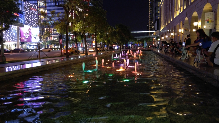 LG G4最強拍照旗艦機︰街拍台灣 信義區夜景 CSK不專業 體驗