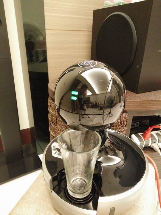 我和NESCAFE Dolce Gusto DROP相遇的故事 [開箱與試用體驗]