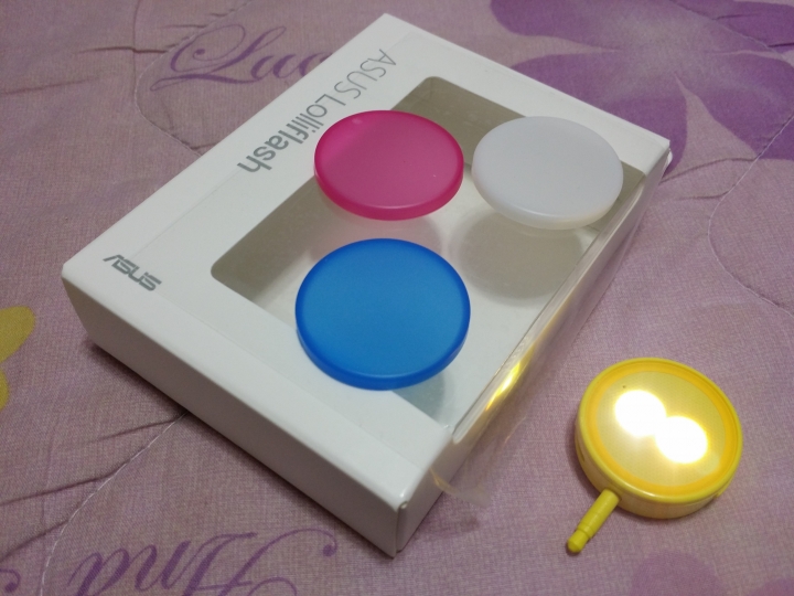 ASUS LolliFlash 雙色溫補光燈 小開箱