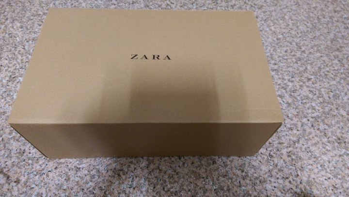 【開箱】ZARA真皮沙漠短靴 藏青色