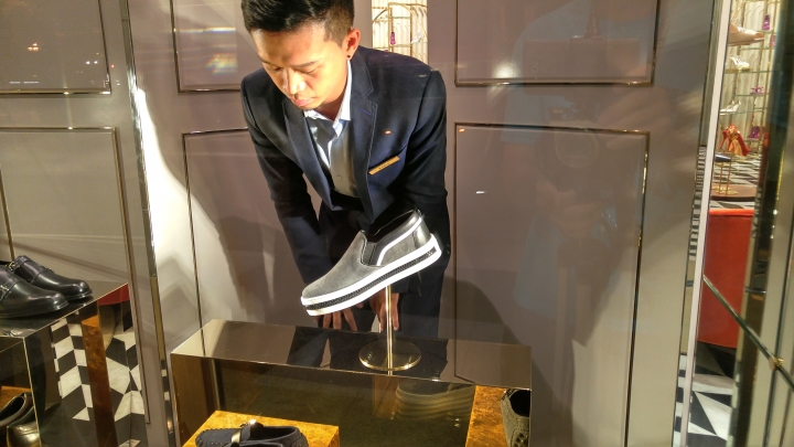 LG G4最強拍照旗艦機︰街拍台灣 信義區夜景 CSK不專業 體驗