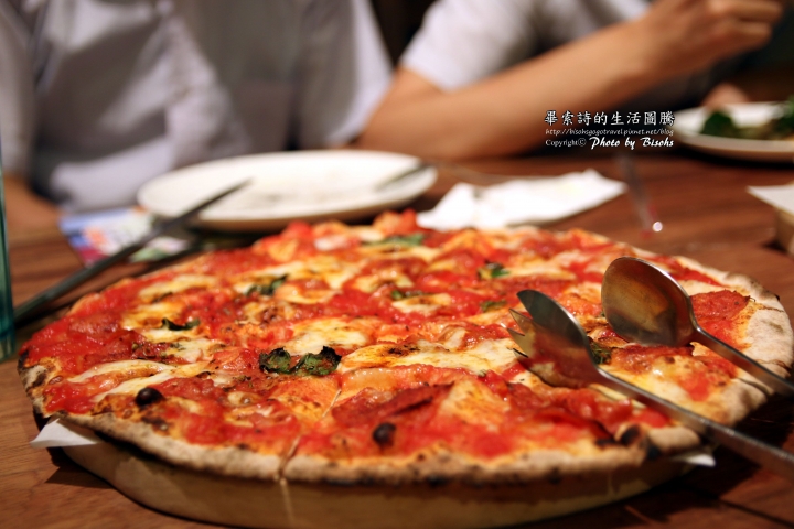【食記】相聚好食客，來片正統的拿坡里披薩吧!! ─ Pizzeria Oggi