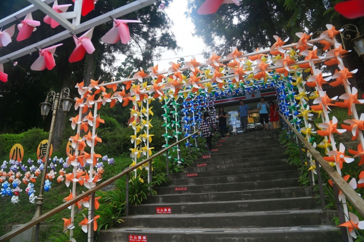 [南投仁愛]風車佈置更加分 - 小瑞士花園