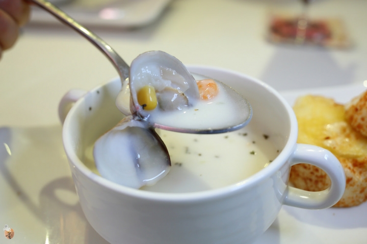 [台北]我的少男時代-西門町Oyami cafe下午茶餐廳,還有鬆餅跟義大利麵  by蛋拔
