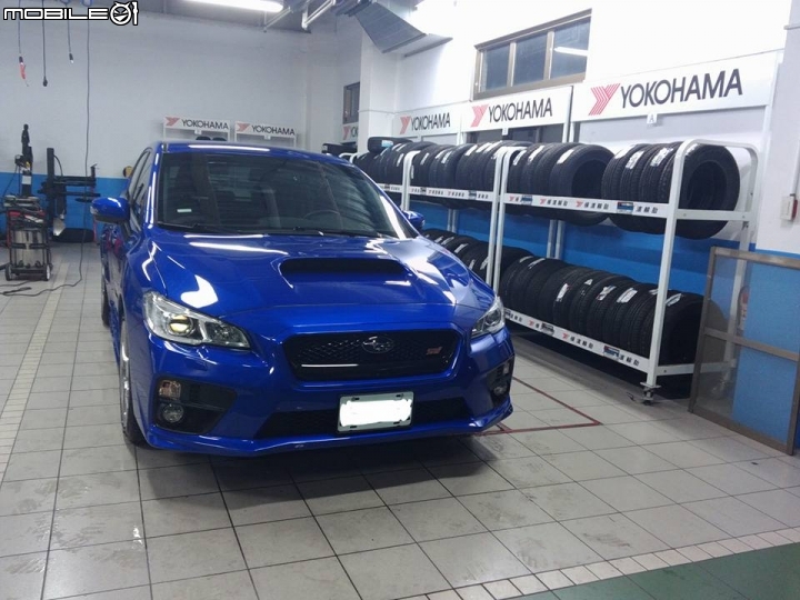 小藍"搭不溜兒欸顆斯"無聊一拍~