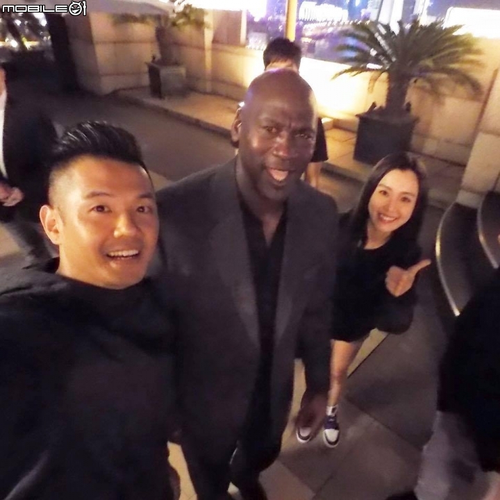 跟喬丹的合照..值得了