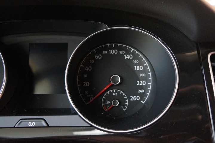 VW SportsVan 1.2 試駕