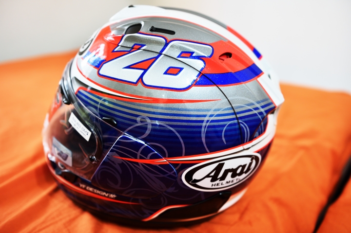 入手重機前奏曲 ARAI RX7X  Pedrosa 開箱 另外詢問藍芽耳機