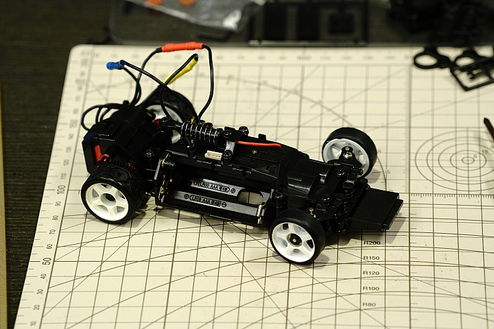 [開箱] 迷你遙控車之迷你...可不迷你.... Kyosho Mini-Z MR-03VE PRO + KO PROPO EX-II + CALSONIC SKYLINE