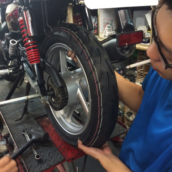 Bridgestone SC1R KTR 120 80 16 安裝分享