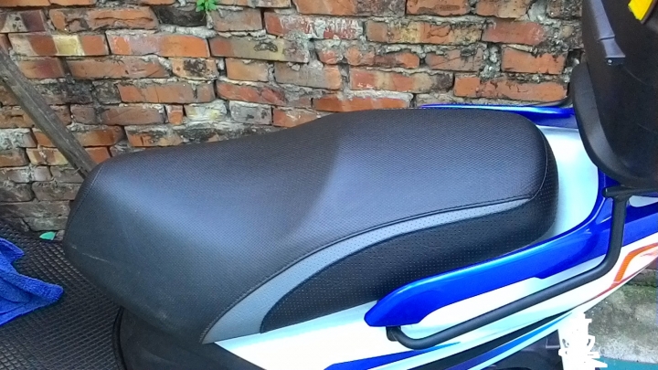 GSR125兩項3/4罩安全帽新裝法