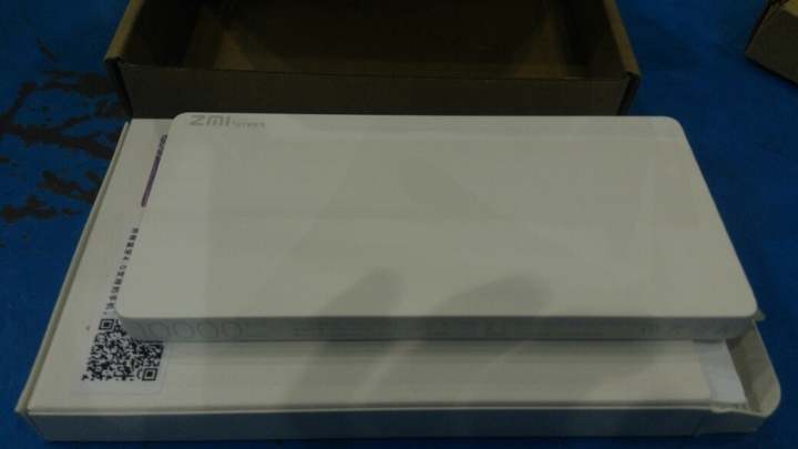 紫米 Qc2.0 行動電源微開箱