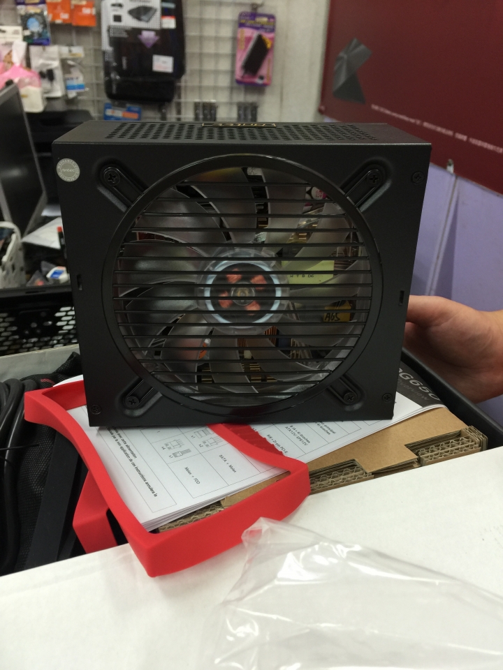 MSI Z170A GAMING M7 / MSI GTX 980Ti LIGHTNING 不專業開箱