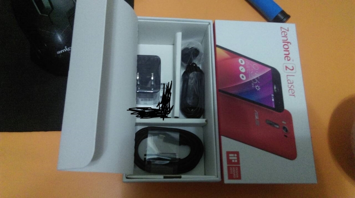 ZENFONE 2 LASER 雷射機 開箱