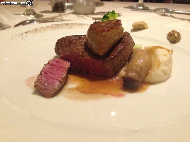 東區Steak Inn雅室牛排《有網友說是全台北最好吃的牛排??》