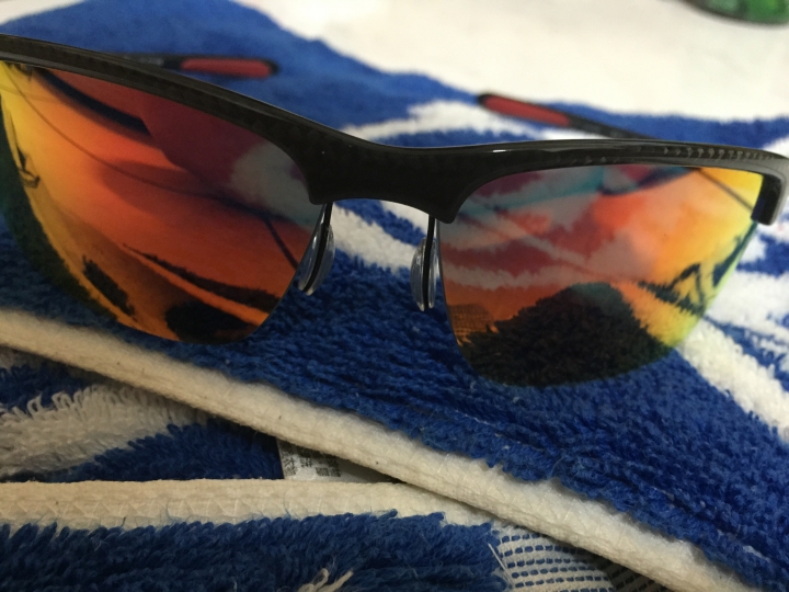 ［開箱］oakley法拉利限定版