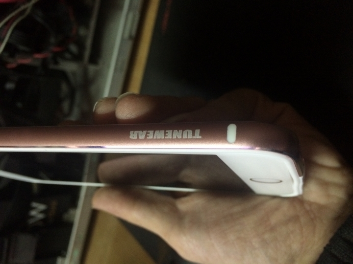 iPhone6S Plus玫瑰金鋁合金邊框