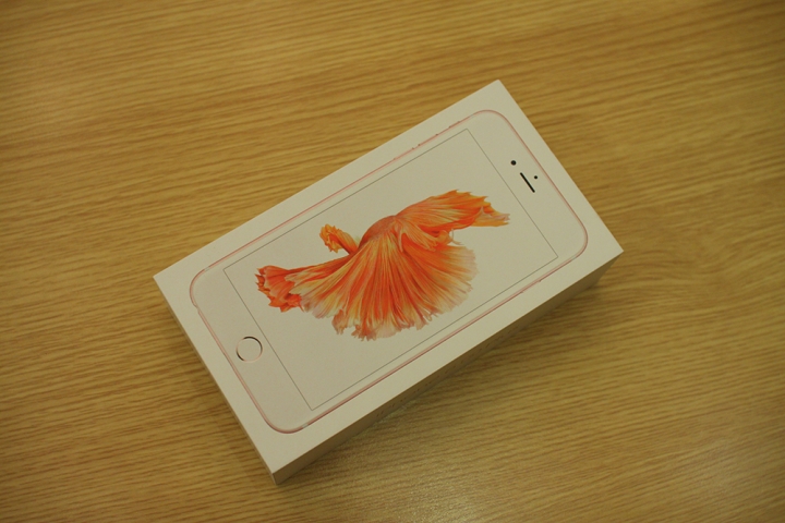 iPhone 6s Plus 玫瑰金 + 0.15mm 康寧保護貼