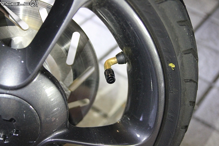 [開箱] Fobo bike 氣嘴型胎壓偵測器
