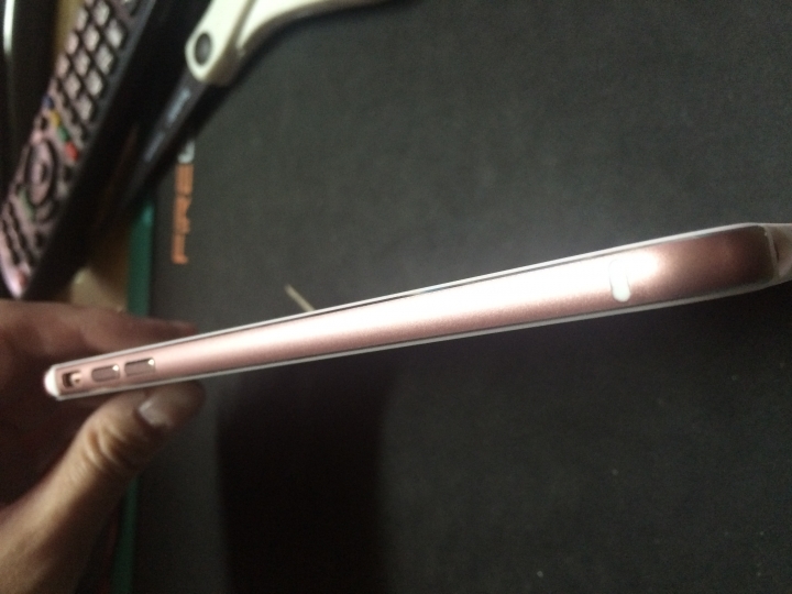 iPhone6S Plus玫瑰金鋁合金邊框