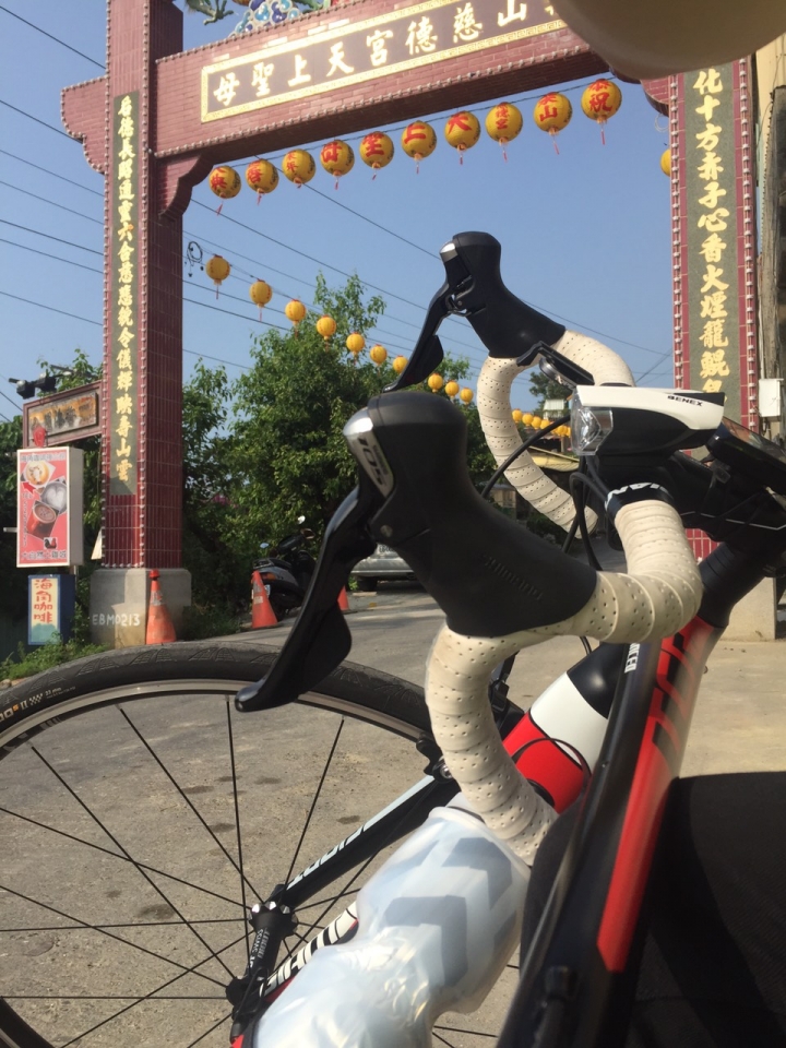 假日騎完車就是要保養一下愛車