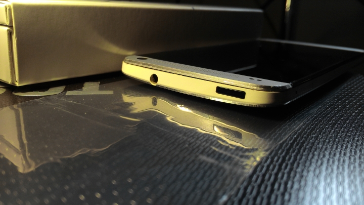HTC ONE (M7) 原廠"難忘的維修經驗" (附送修前後圖及HTC客服聯繫之郵件內文)