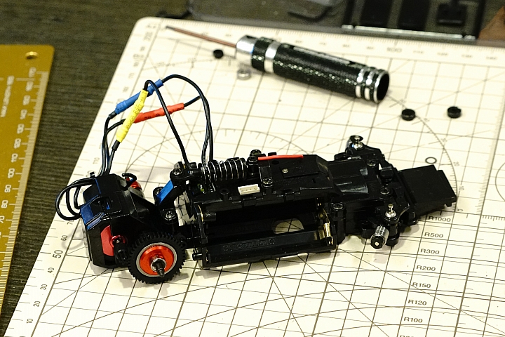 [開箱] 迷你遙控車之迷你...可不迷你.... Kyosho Mini-Z MR-03VE PRO + KO PROPO EX-II + CALSONIC SKYLINE