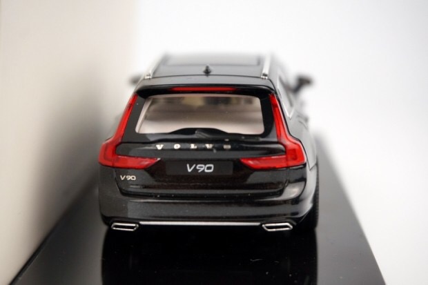 VOLVO V90 曝光