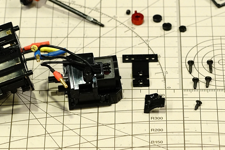 [開箱] 迷你遙控車之迷你...可不迷你.... Kyosho Mini-Z MR-03VE PRO + KO PROPO EX-II + CALSONIC SKYLINE