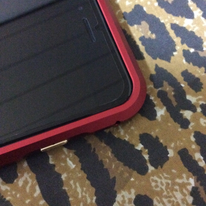 有人iphone6s玻璃保貼不能貼的嗎？