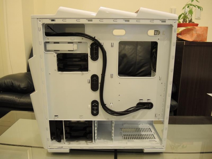台灣好物推一下-- 高烤game pc大機箱(高級烤漆)HBT---Turbine700, 不專業開箱文.