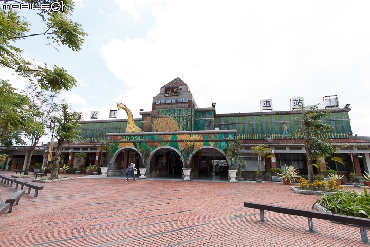 走出房門就能立即擁抱美麗湖景 湖畔莊園