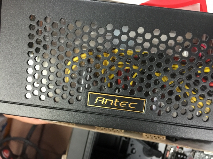 MSI Z170A GAMING M7 / MSI GTX 980Ti LIGHTNING 不專業開箱