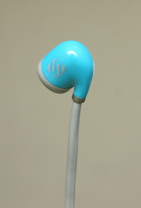 SCOSCHE HFBT200 進化 Sportclip Air HFBT300 藍芽防水運動耳機[開箱分享]