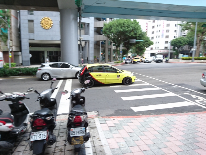 ☆★蓋大樓★☆Xperia Z5 拍照