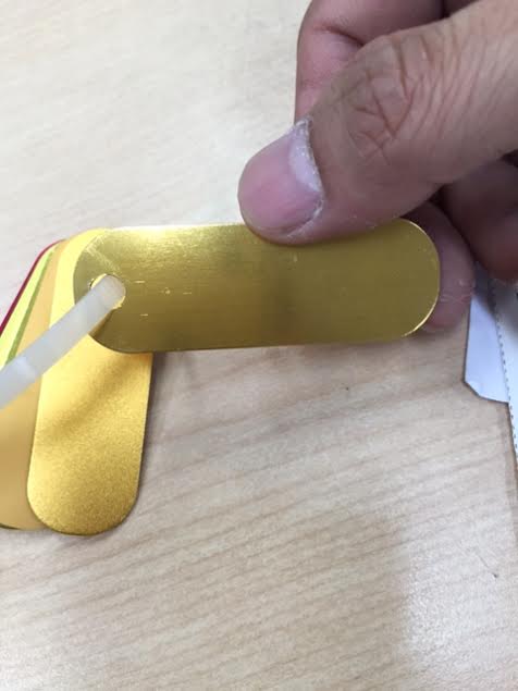 請問陽極後的車圈，這個色差還算是金色嗎？