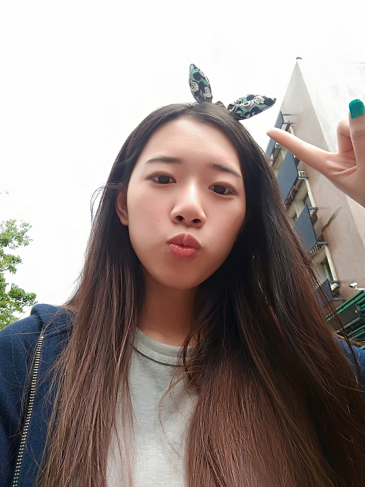 華碩自拍手機Zenfone Selfie開箱分享