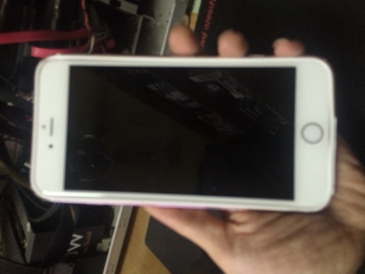 iPhone6S Plus玫瑰金鋁合金邊框