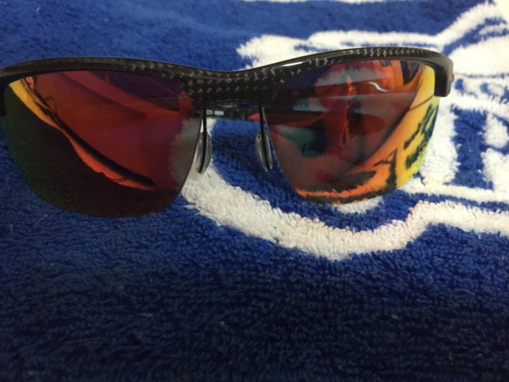 ［開箱］oakley法拉利限定版